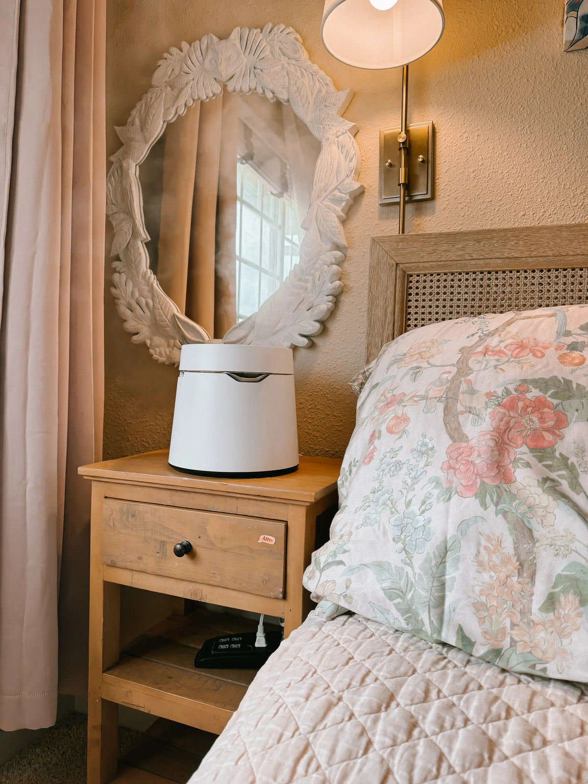 Unlock the Secret to Youthful, Hydrated Skin with a Humidifier: Your Skin's New Best Friend!